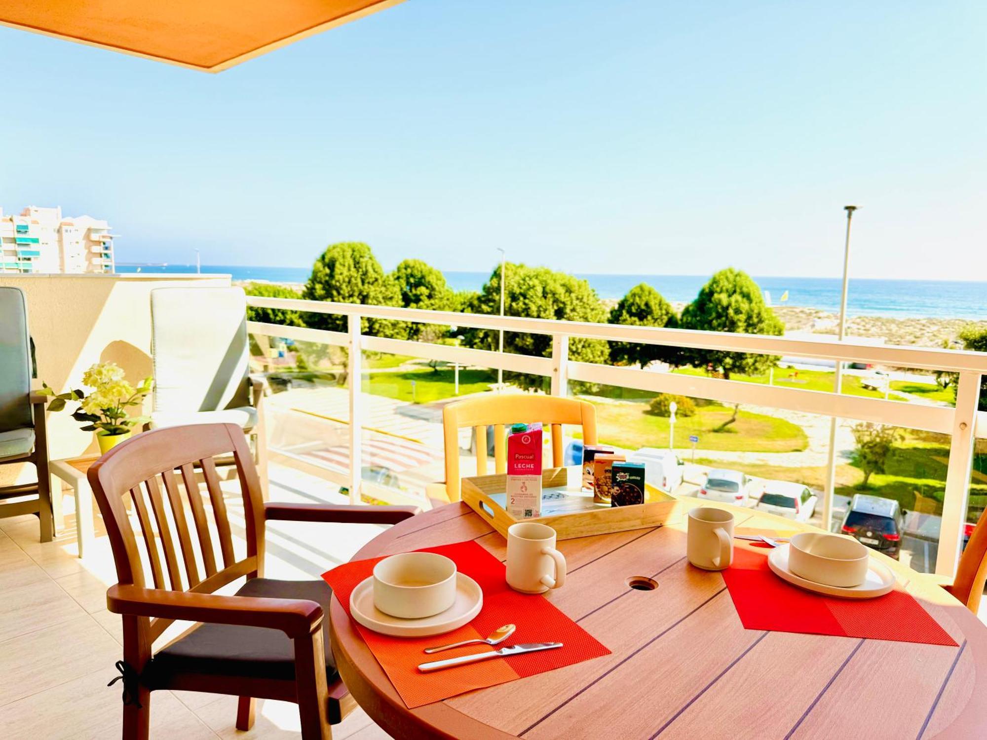 .apartamento 1a Linea De Playa + Piscina + Parking * Daimus