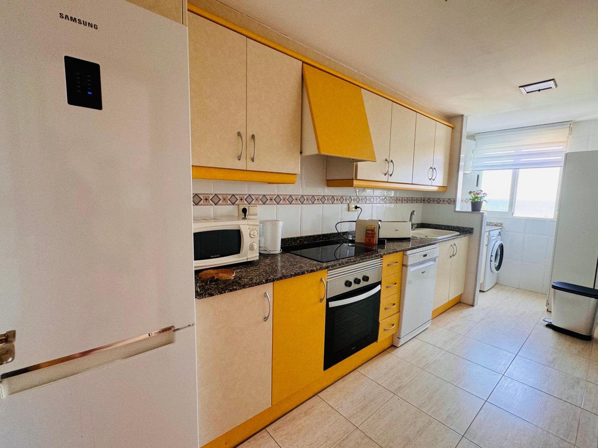 Apartment .apartamento 1a Linea De Playa + Piscina + Parking *
